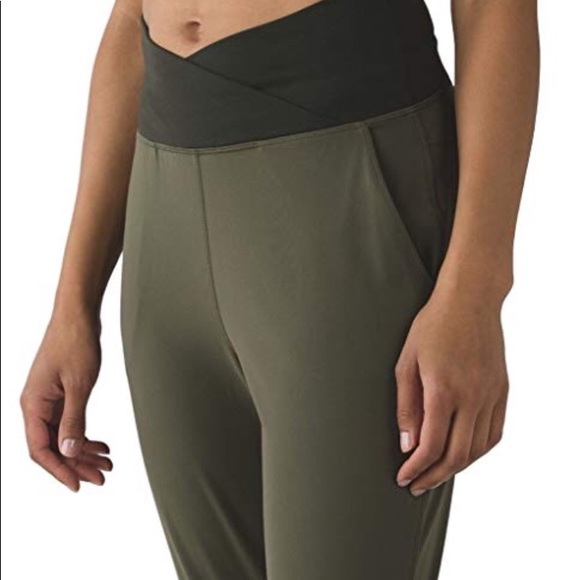 LuluLemon leggings! - Picture 2 of 6